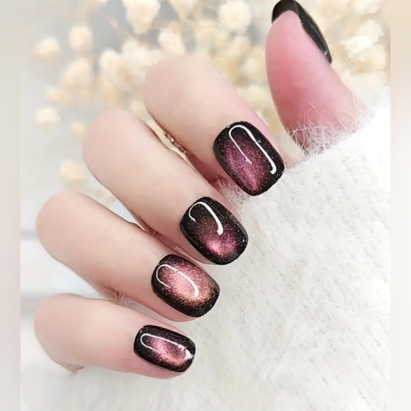 Short Square Rounded Cat Eye Magnetic Fake Press On Nails Kit - Picture 2 of 3